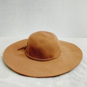 Target Tan Wide Brim Felt Floppy Wool  Fedora Bowler Cloche Ladies Hat Z92